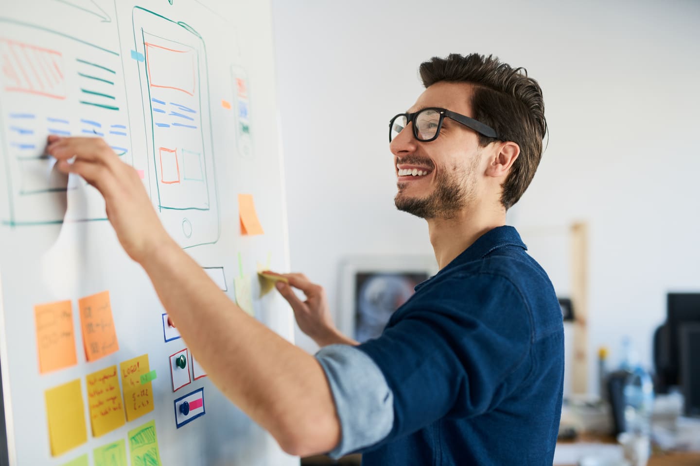 Méthodologie avec des post-it pour faciliter l'inventaire des matériaux à réemplyer